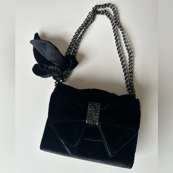 Nine West - Picture 2 of 8